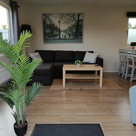 Chalet Cozy Near Amsterdam At Venhop Berkhout