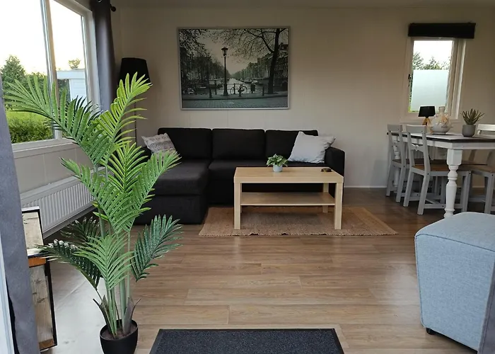 Chalet Cozy Near Amsterdam At Venhop Berkhout